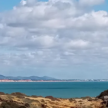 Дом отдыха Seaview 4 House